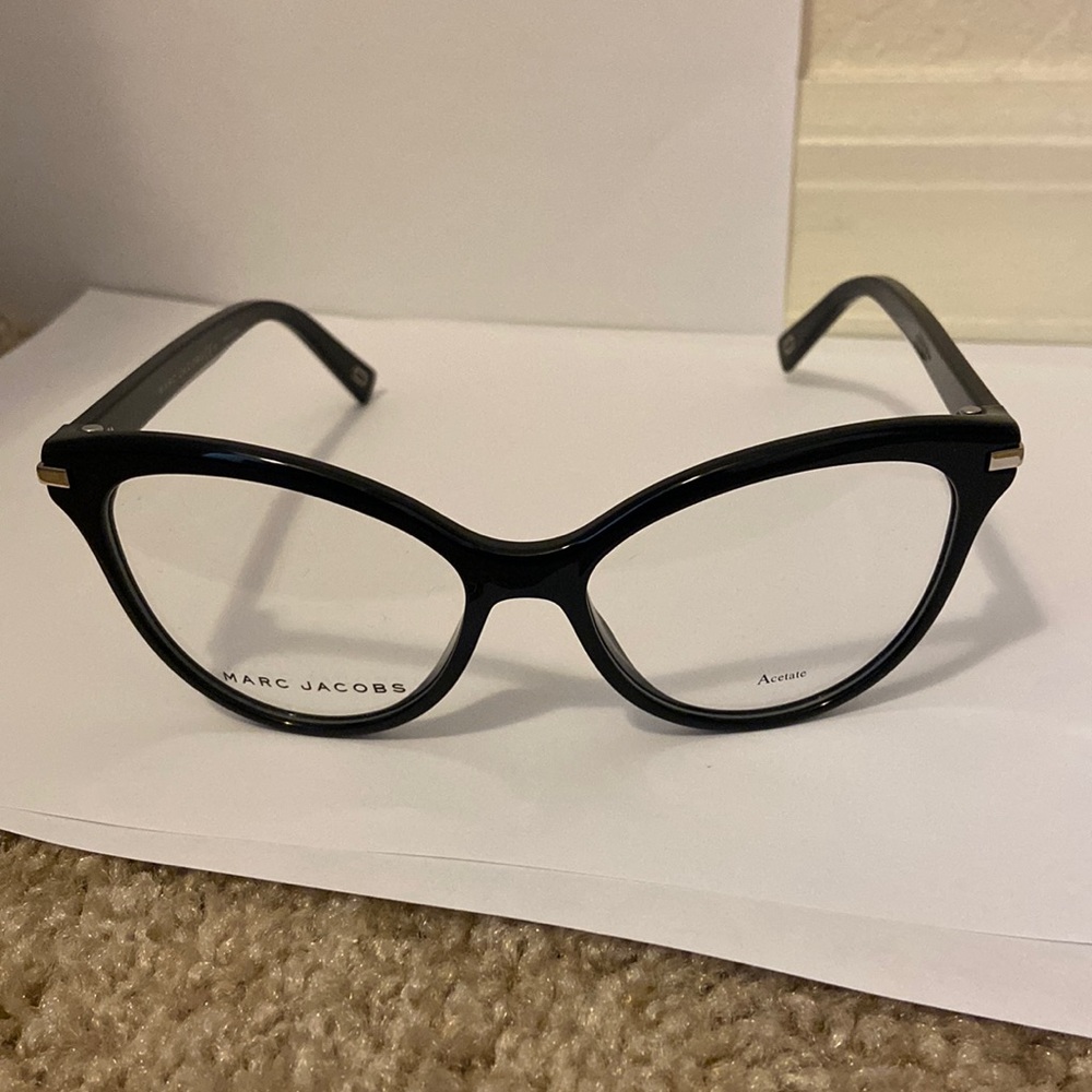 Marc Jacob’s Women Eyeglass